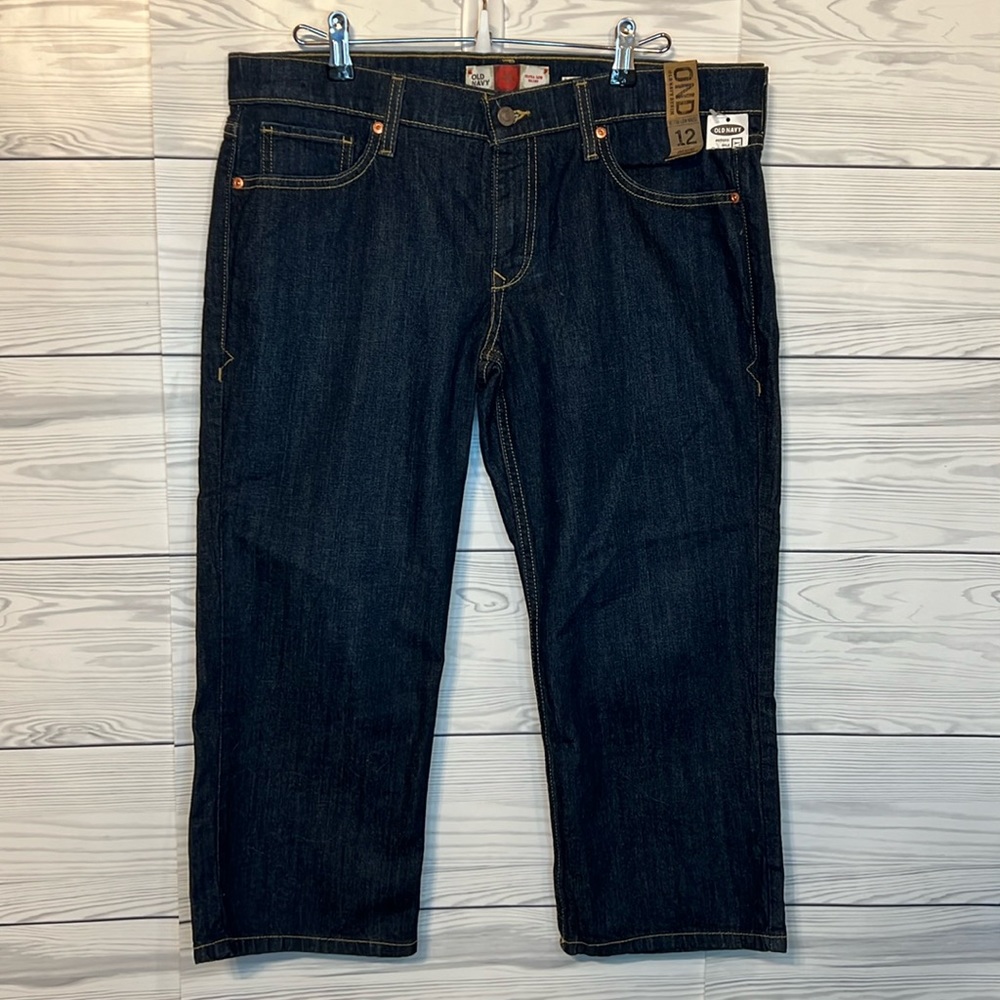 Size 12  Old Navy capri jeans   (Nwt)